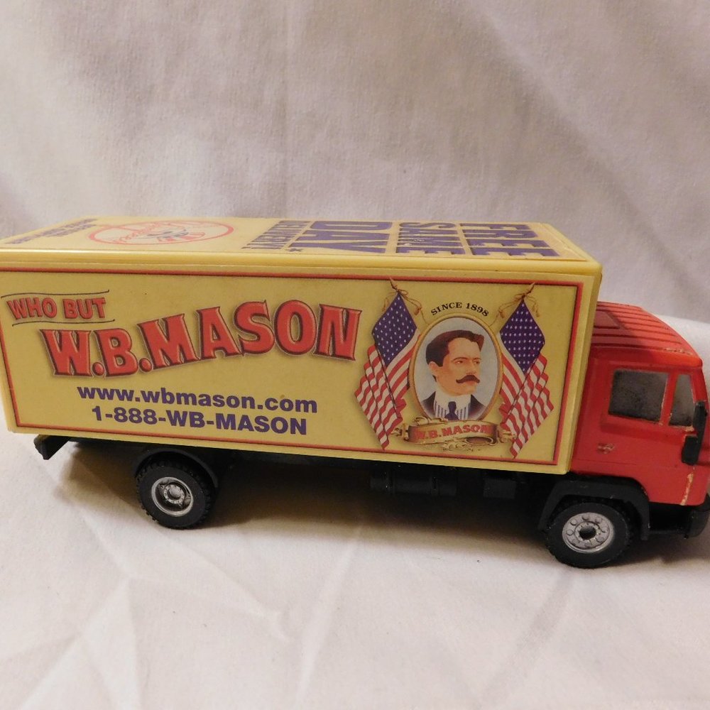 New York Yankees WB Mason Delivery Toy Truck